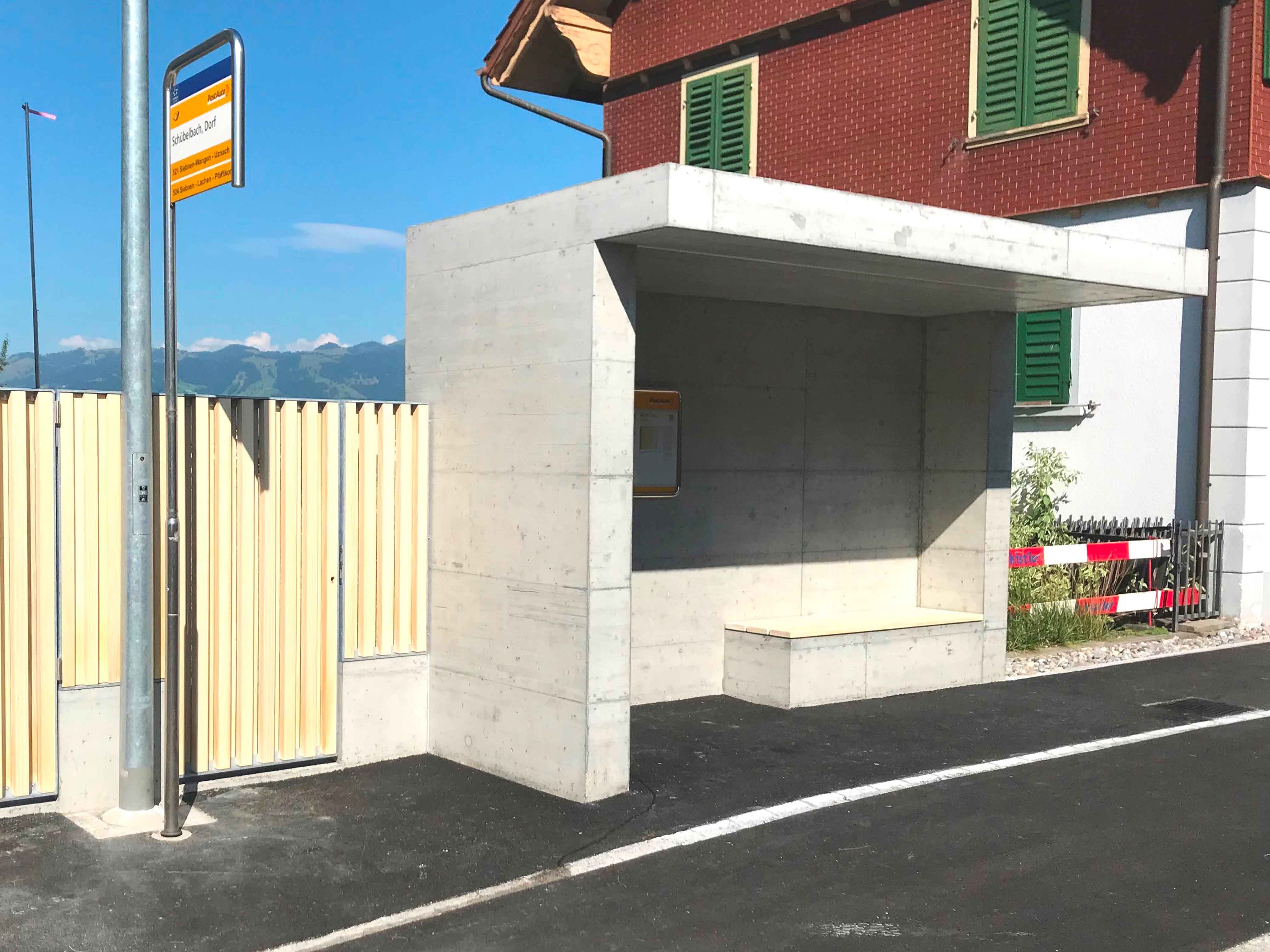 Bushaltestelle Schübelbach 2.jpg